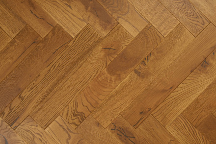 Инженерная доска Goldenwood «Дуб Шафран», Венгерская ёлка