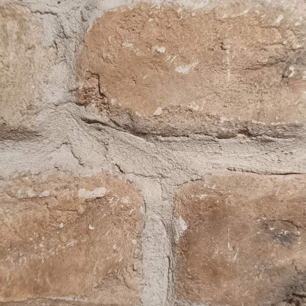 Художественная работа «Кирпичи»