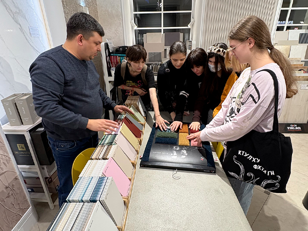 Обучение будущих дизайнеров (студентов) из «Номос»